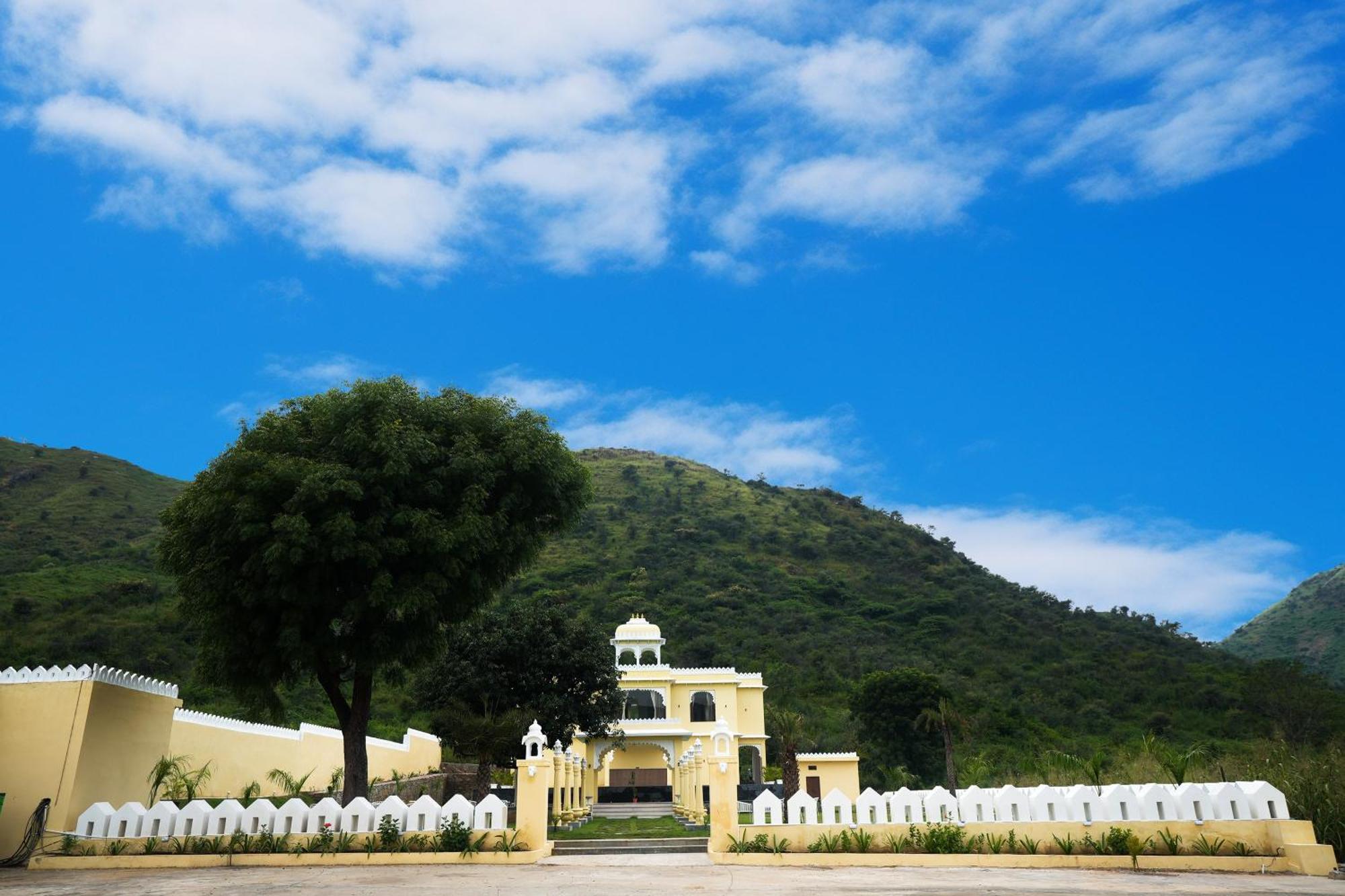 Maangarh Resorts Udaipur Eksteriør billede
